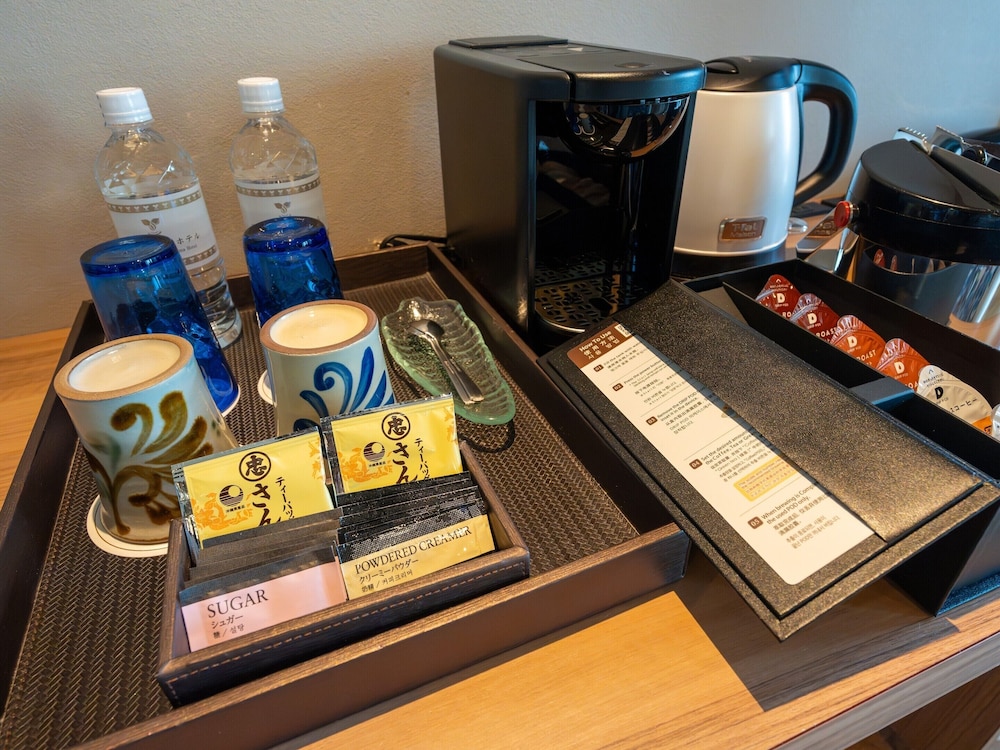 クラブフロア按司/温泉露天風呂/ツイン/オーシャンビュー 客室14 | 琉球温泉瀬長島ホテル