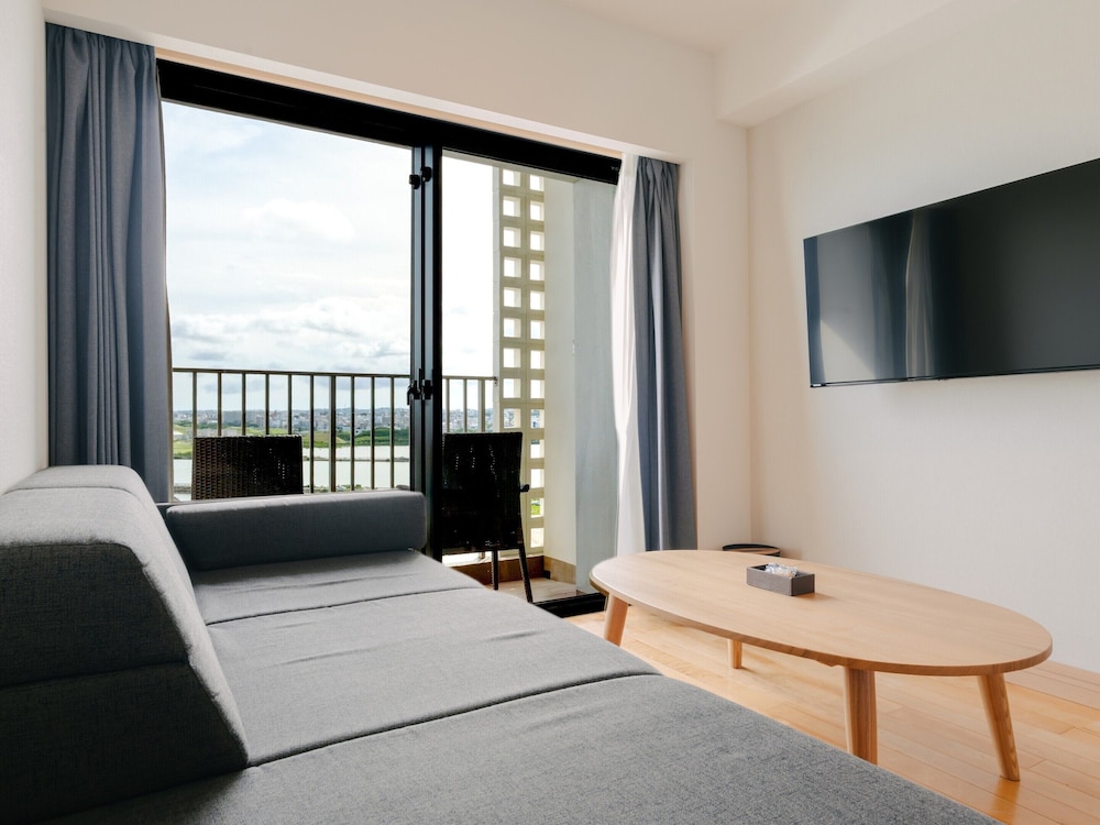 スタンダードツイン/エアポートビュー 客室4 | 琉球温泉瀬長島ホテル