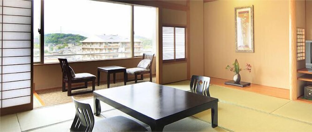 客室1 | 嬉野温泉 ホテル華翠苑