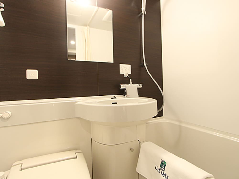 ダブルルーム 喫煙可 バスルーム1 | ホテルリブマックス東銀座