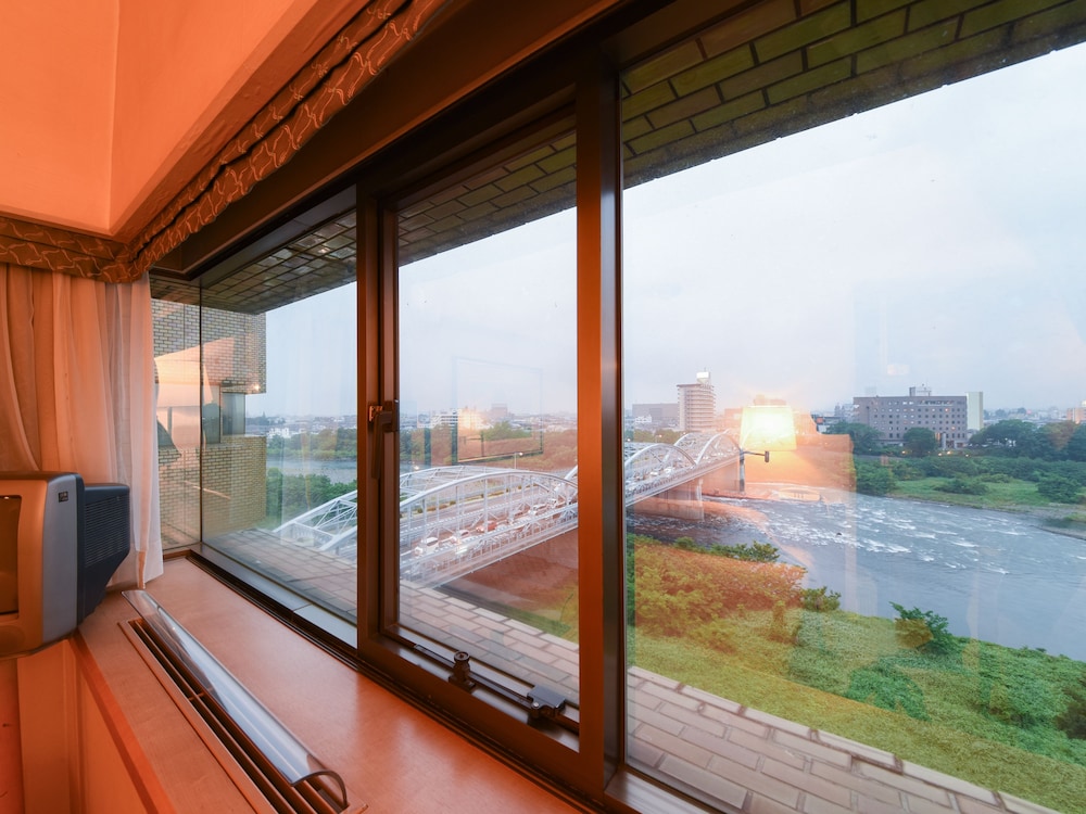 ベーシック シングルルーム 部屋からの景観1 | 群馬ロイヤルホテル