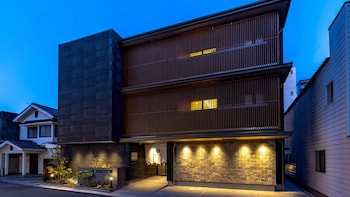 烏石の庵|岡山城下のホテル