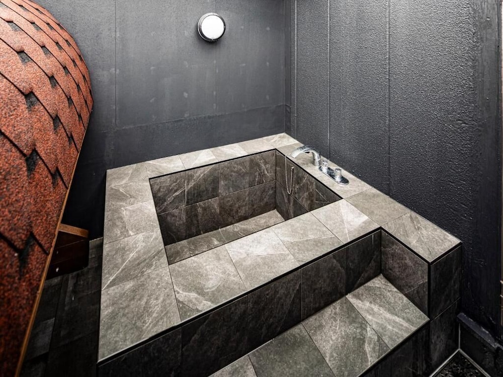 TYPE E / 2BED / With High Barrel Sauna / Terrace 禁煙 スパ1 | 十二HOTEL