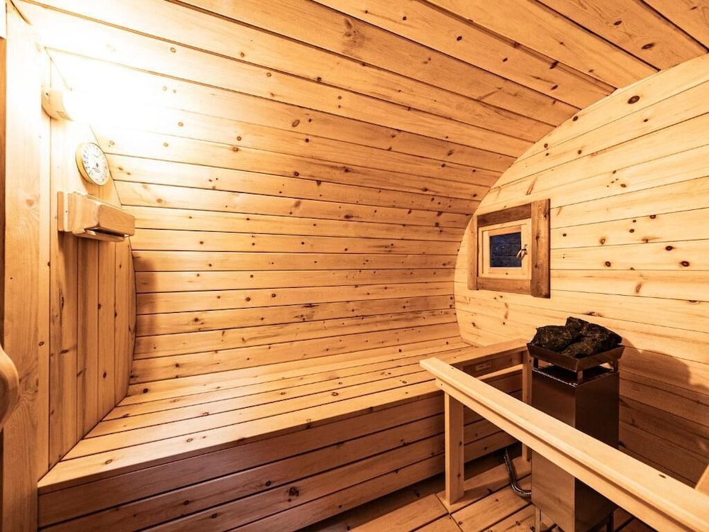 TYPE E / 2BED / With High Barrel Sauna / Terrace 禁煙 サウナ1 | 十二HOTEL