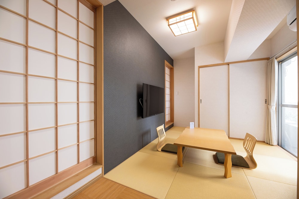 ベーシック ツインルーム 内装0 | YASAKA HOTEL