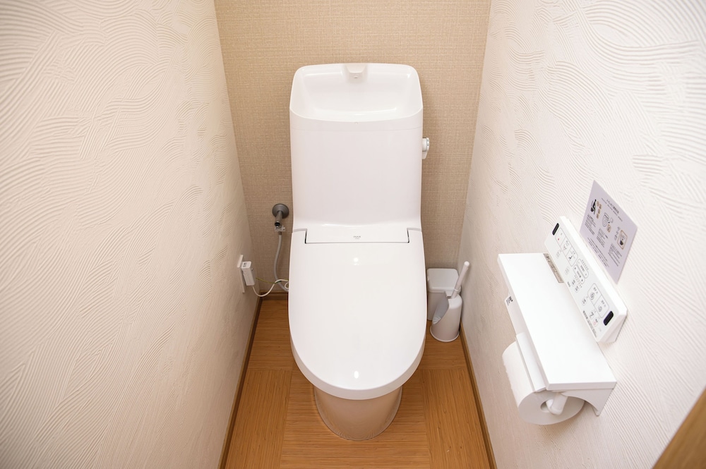 ベーシック ツインルーム バスルーム1 | YASAKA HOTEL