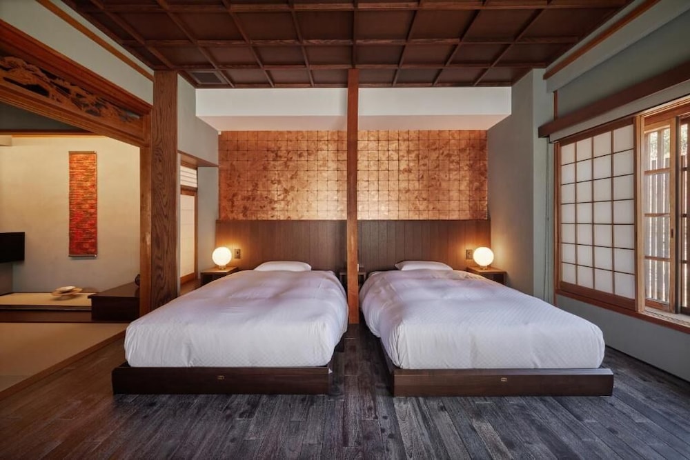 エグゼクティブ トリプルルーム 客室2 | 寧々の道別邸 Kazeno Heritage (旧 : HOTEL VMG RESORT KYOTO 寧々棟)