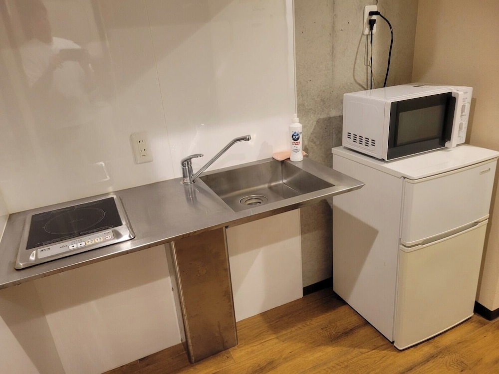 [禁煙] ユニバーサル ダブルルーム 専用キッチン0 | New Normal Hotel in NAHA WAKASA