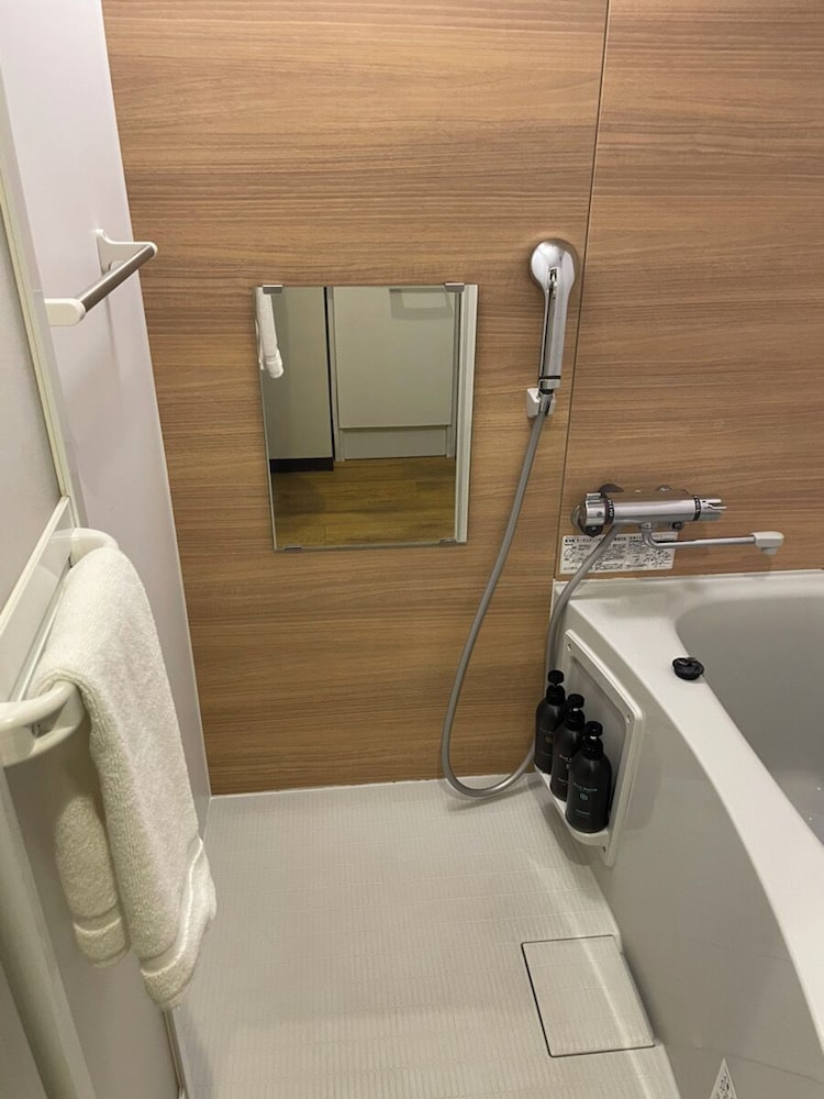 [禁煙] ツイン バスルーム1 | New Normal Hotel in NAHA WAKASA