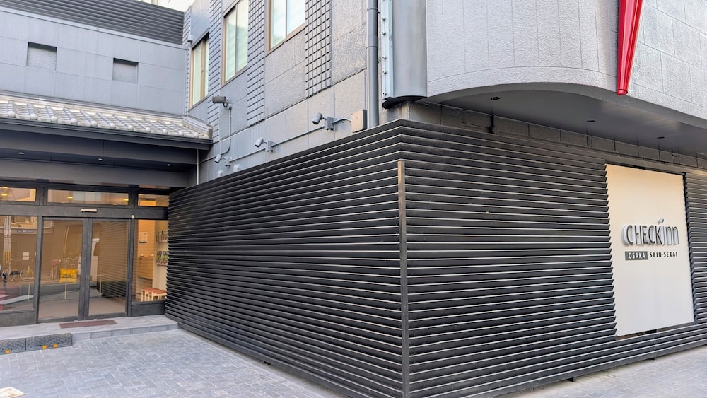 外観1 | CHECK inn Osaka Shin-Sekai