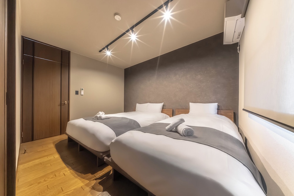 ヴィラ 3 ベッドルーム ガーデンビュー 客室1 | Hotel Bokusyusou Tokyo
