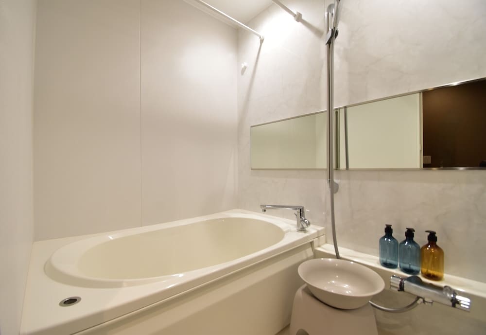 トリプルルーム バスルーム0 | KURASHIKI Station HOTEL 和奏