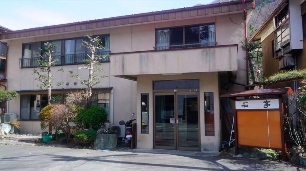 外観1 | 老神温泉 石亭 外観1 | 老神温泉 石亭