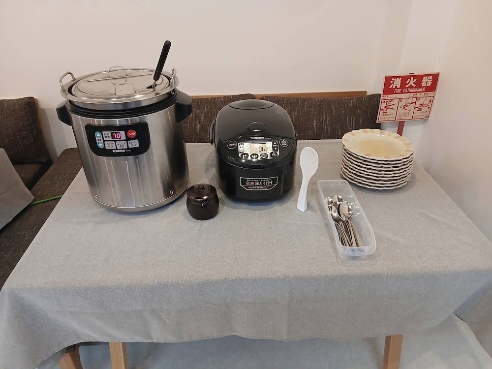 朝食スペース1 | HOTEL919OTEMACHI - ホステル | HOTEL919OTEMACHI - ホステル