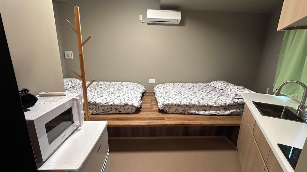 スタンダード 4 人部屋 客室2 | WINN hotel
