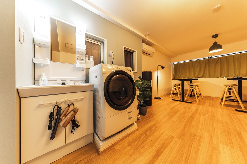 アパートメント 客室内のダイニングエリア0 | KANDA URBAN SUITES