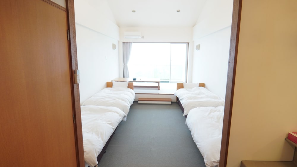 客室1 | 山賊ホテル | 山賊ホテル