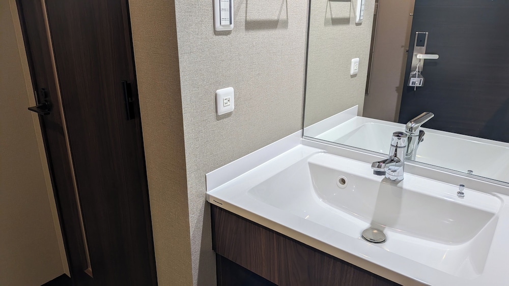 客室1 | HOTEL RAH TAKAMATSU | HOTEL RAH TAKAMATSU