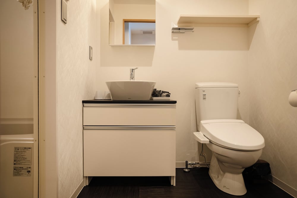 スタンダード ダブルルーム バスルーム1 | 谷町君Hotel 東本願寺19