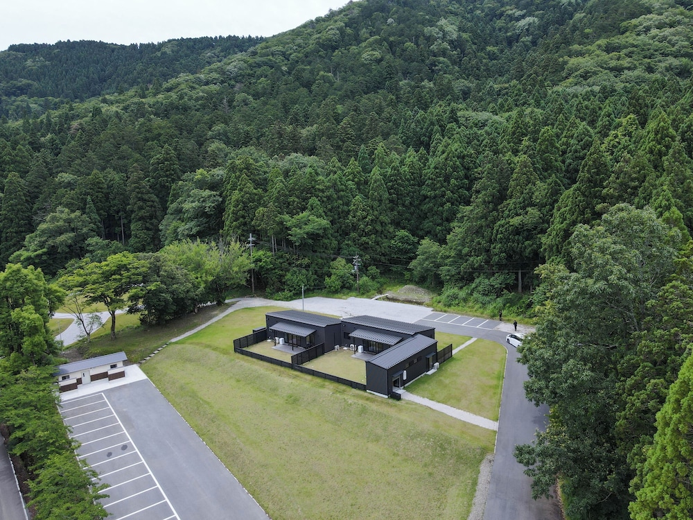外観1 | Yogo Lakeside Villa 鏡丘 | Yogo Lakeside Villa 鏡丘