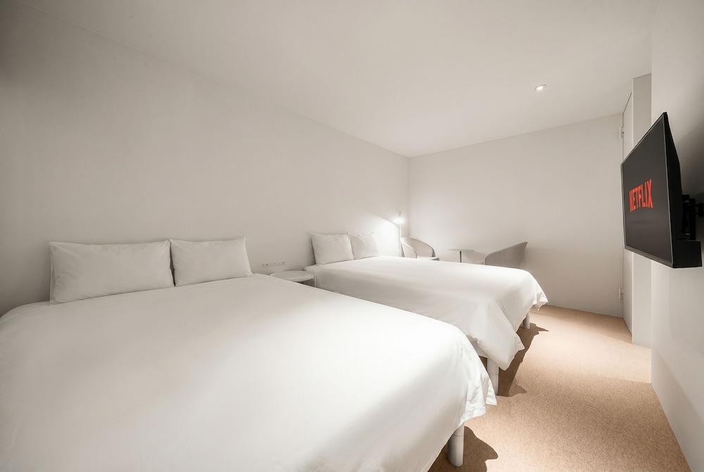 アパートメント 客室13 | THE DWBL HOTEL W