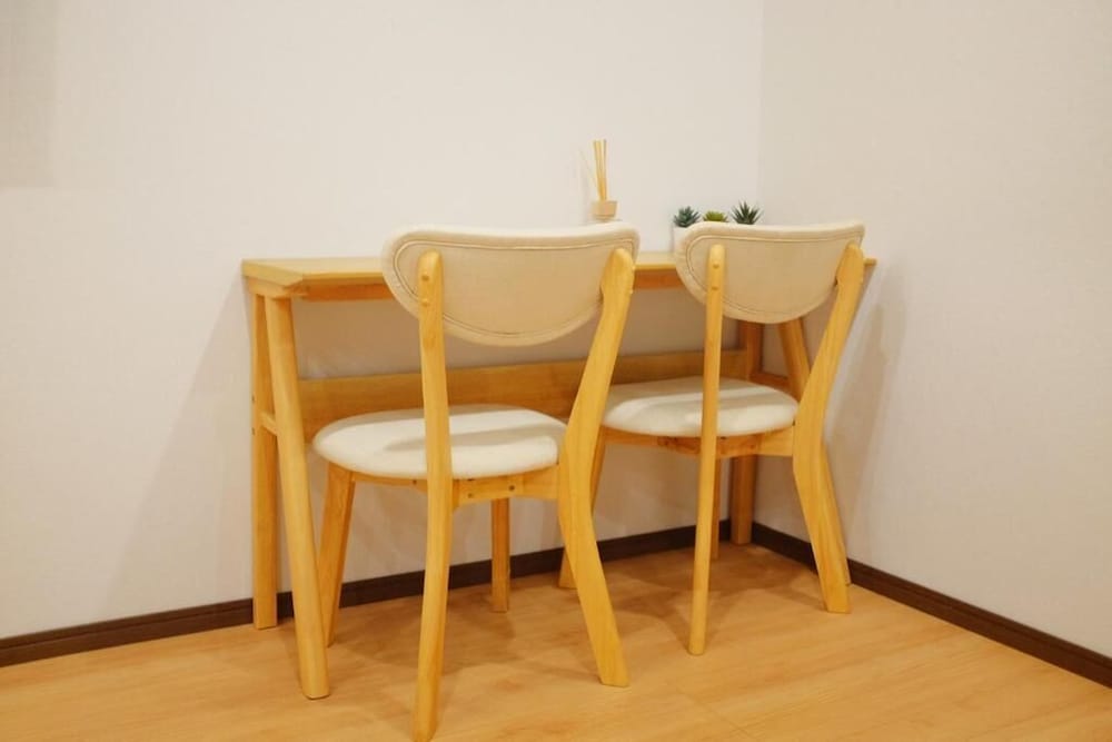 アパートメント ダブルベッド 2 台 禁煙 内装1 | Kishinosato Maison