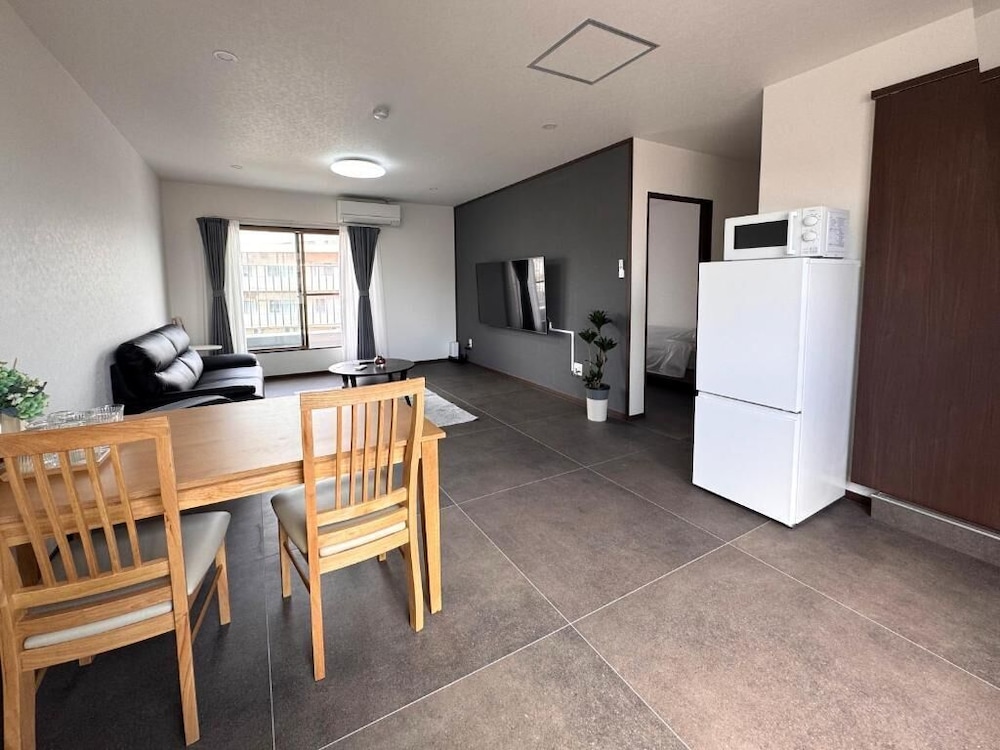 コンフォート アパートメント バルコニー シティビュー 内装0 | Kishinosato Maison