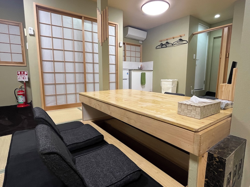 ベーシック 4 人部屋 スパ1 | 和風旅館上本町