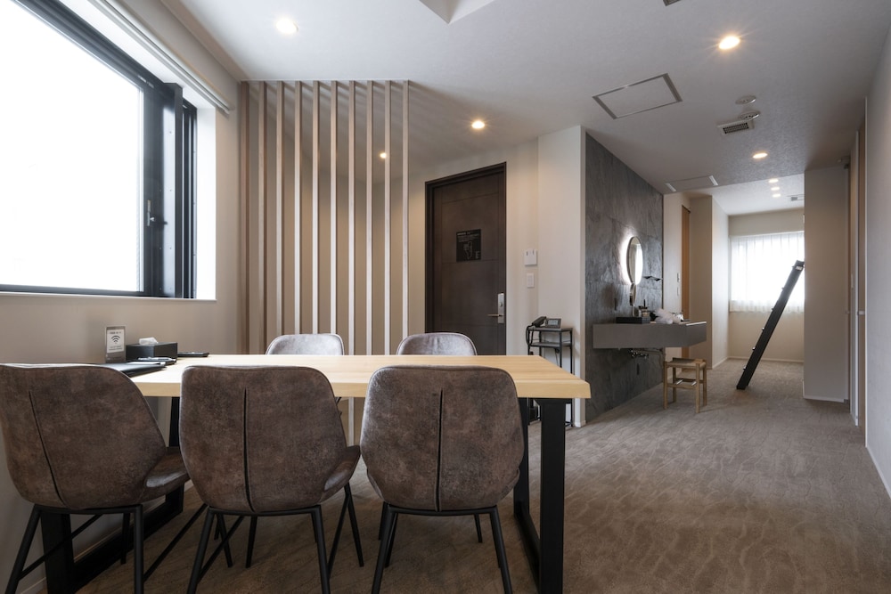 会議室1 | ENT TERRACE GAKUGEIDAIGAKU PREMIUM