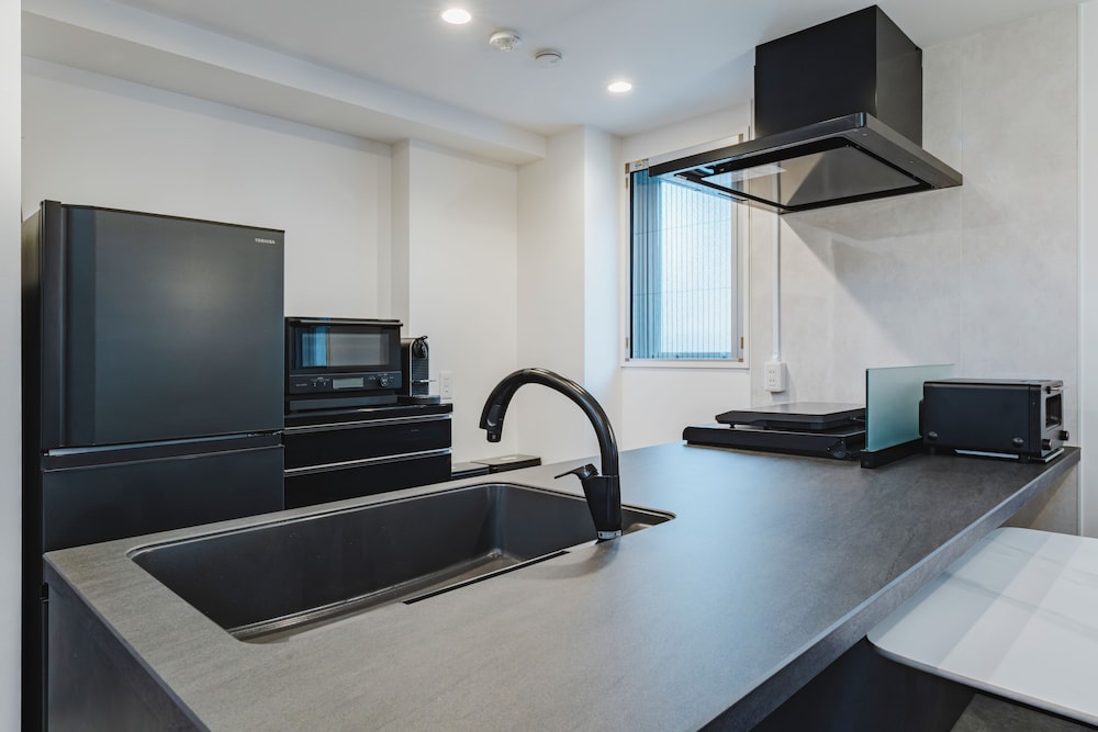 ラグジュアリー アパートメント 専用キッチン0 | SLL Urban Suites Ebisu