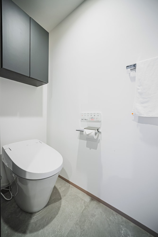 ラグジュアリー アパートメント バスルーム2 | SLL Urban Suites Ebisu
