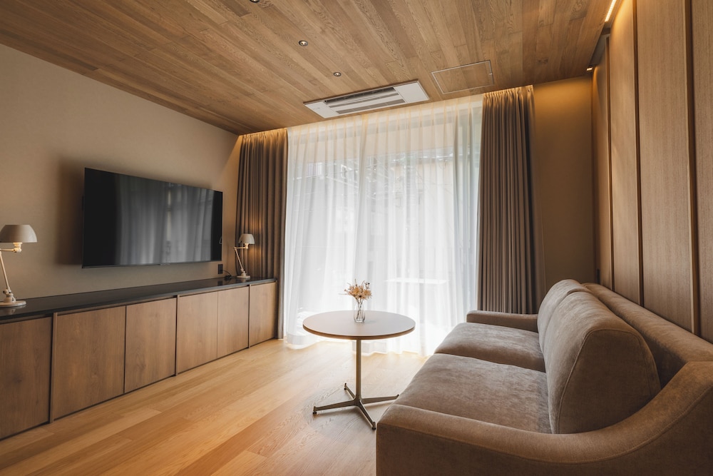 ALMOND HOTEL SHIBUYA W