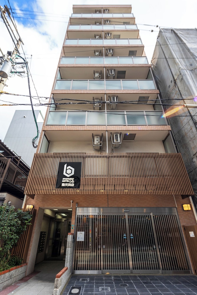 外観 | b&通天閣店