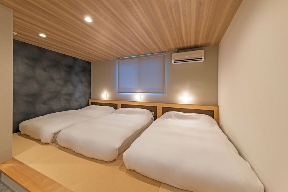 ファミリー トリプルルーム | THE NINE STATES HOTEL KARATSU CASTLE