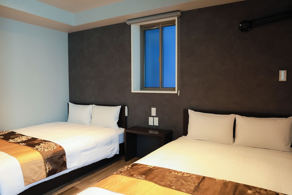 コンフォート 4 人部屋 | HOTEL グランエム 博多