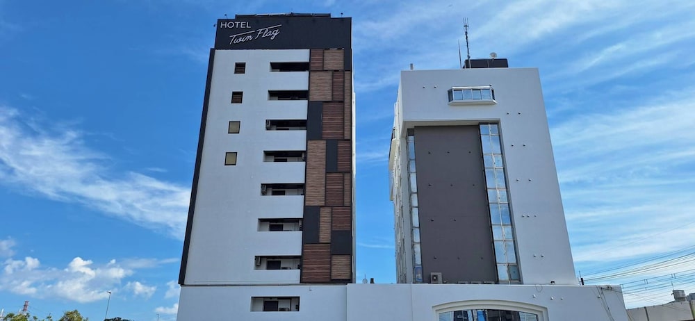 外観 | HOTEL TWIN FLAG