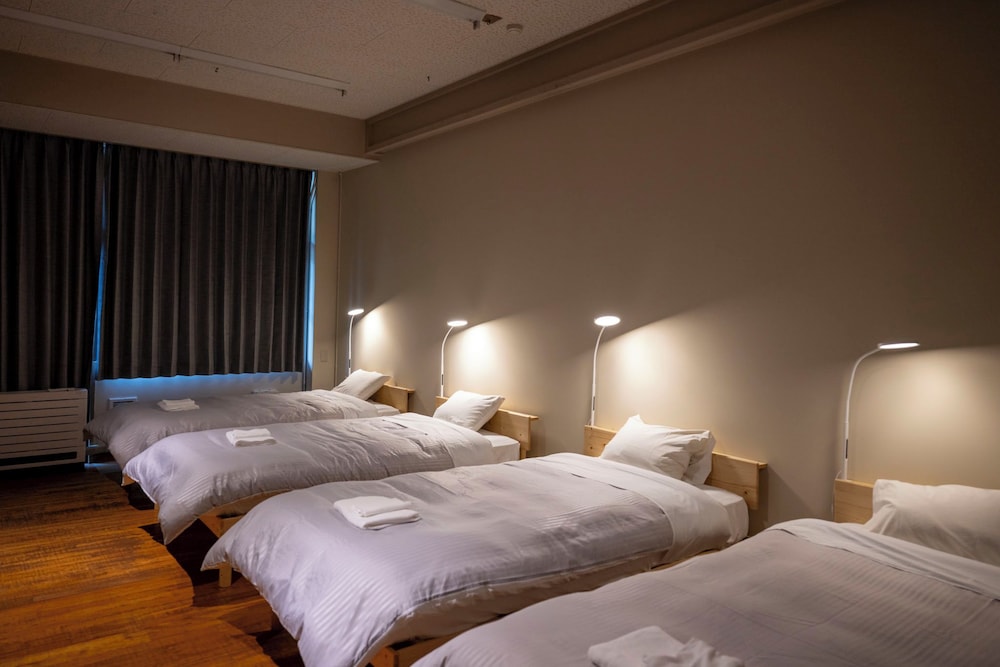 4 人部屋 共用バスルーム マウンテンビュー | yama-niwa-INN - ホステル