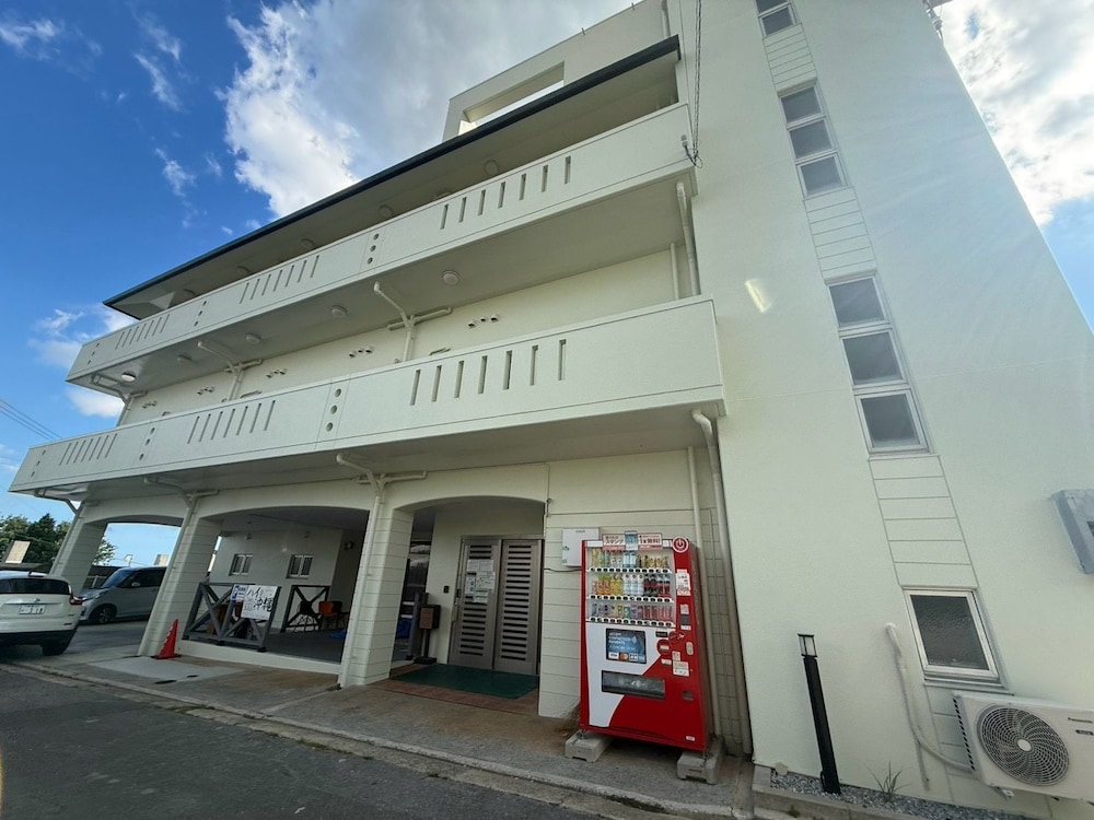 外観1 | ハイ沖縄金武店 | ハイ沖縄金武店