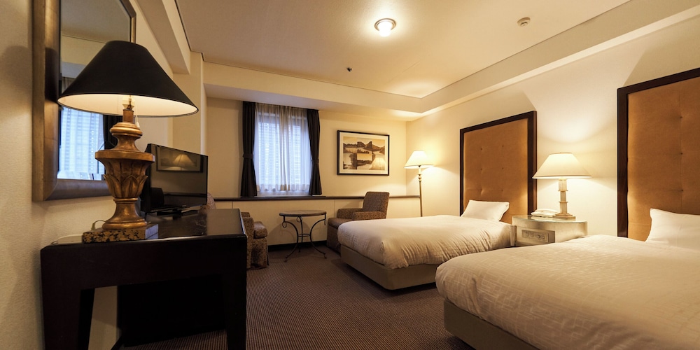 [禁煙]スーペリアツインルーム 客室4 | プリンセスガーデンホテル