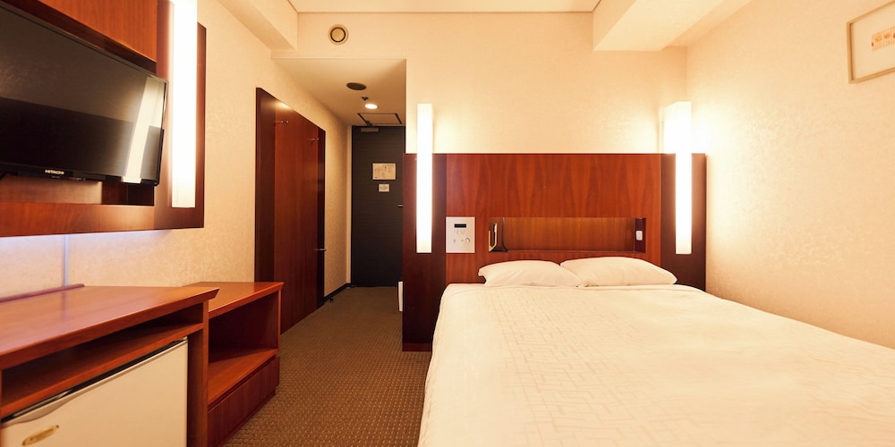 [禁煙]スーペリアダブルルーム | プリンセスガーデンホテル