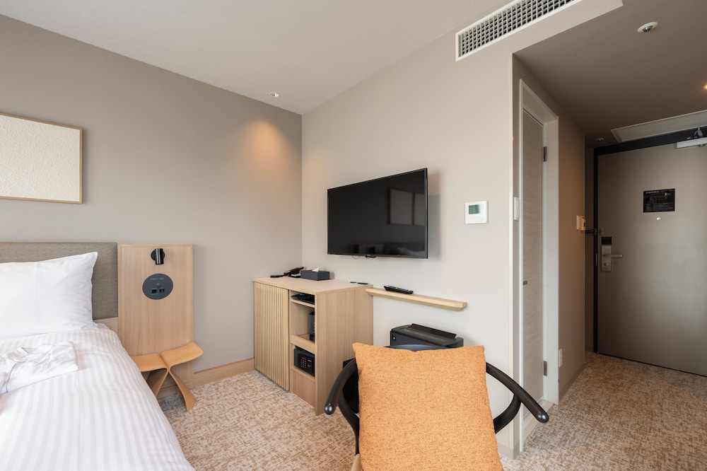 [禁煙]コーナーモデレートダブル（8号室）（リニューアル） 客室3 | リッチモンド ホテル 浅草