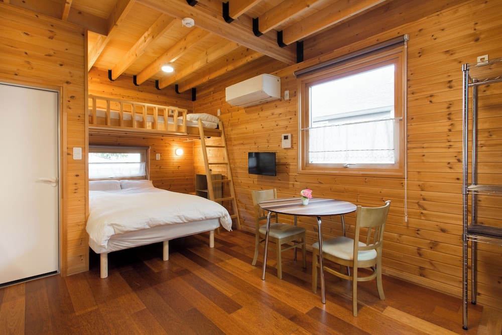 ダブルベッドとロフトベッドのお部屋[キッチン付き]禁煙 | BRICK HOUSE ふらの