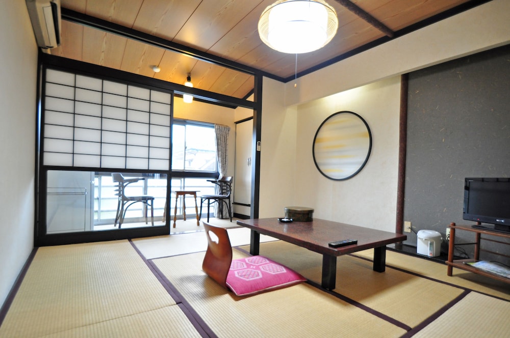 客室1 | かぢや別館 らまっころ山猫宿 客室1 | かぢや別館 らまっころ山猫宿