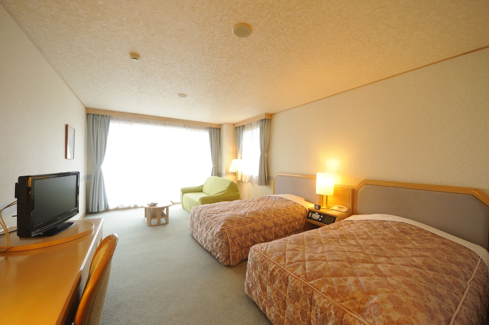 洋室ツインルーム 山側 客室3 | 由布院 ことぶき 花の庄