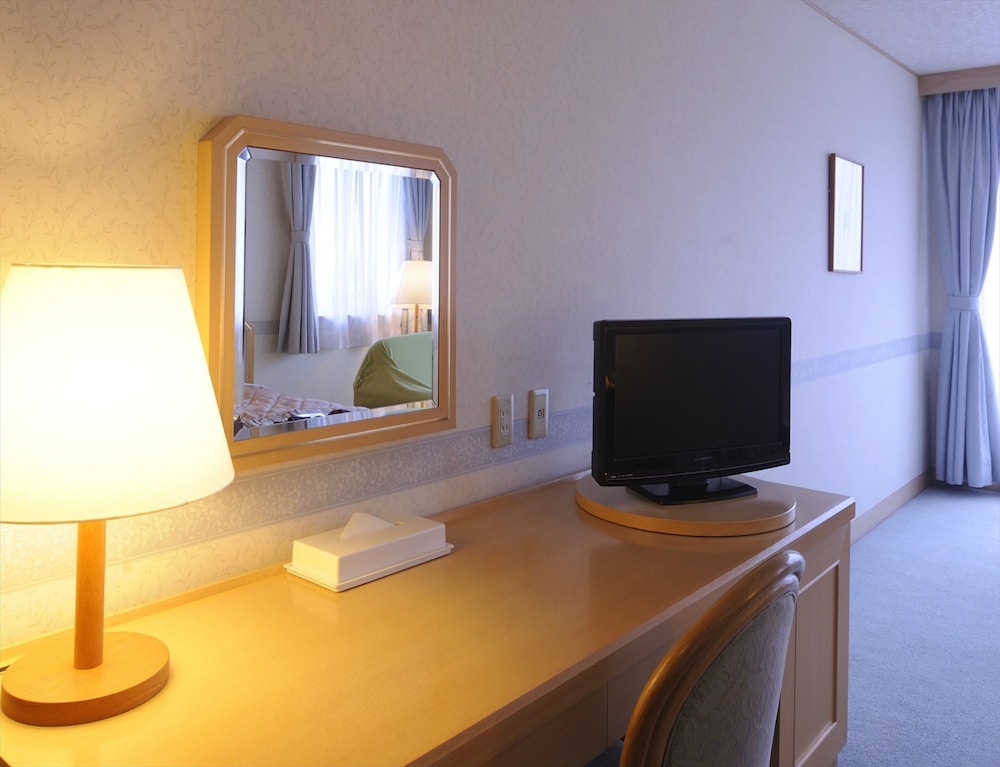 洋室ツインルーム 山側 客室の設備とサービス0 | 由布院 ことぶき 花の庄