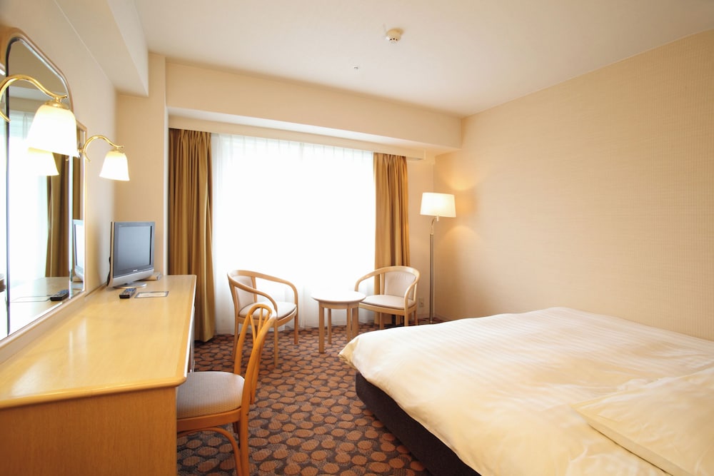 デラックス ダブルルーム 禁煙 客室2 | ホテルフジタ福井