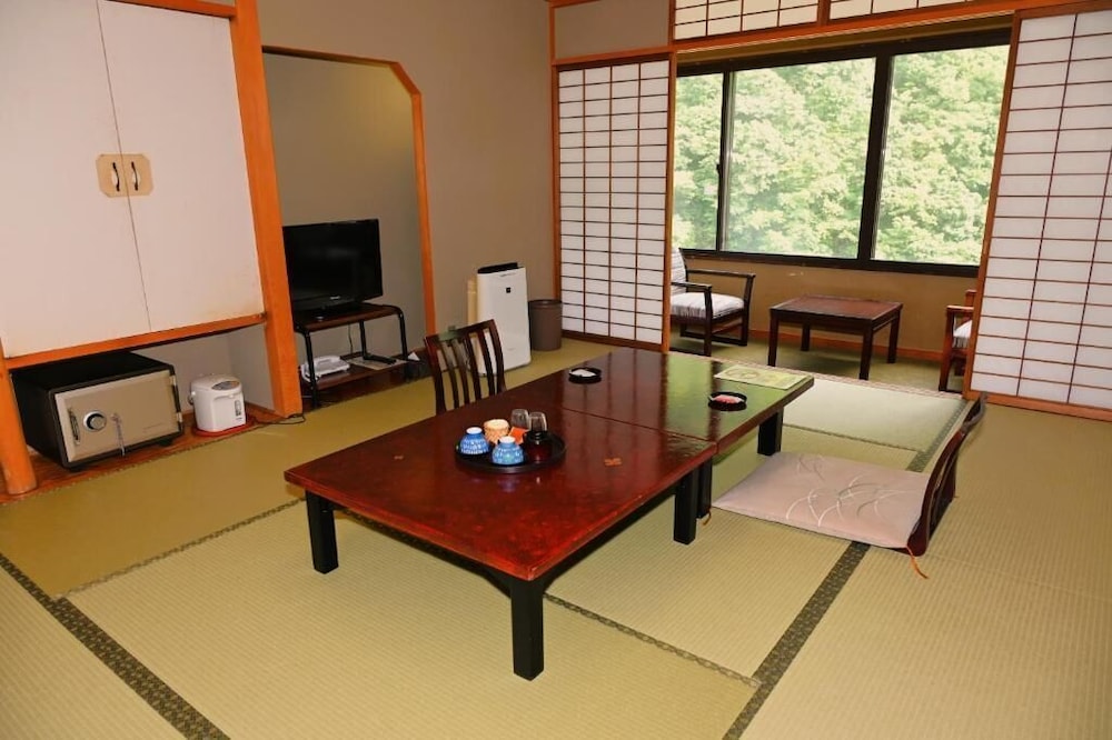 ファミリー ルーム | 延対寺荘