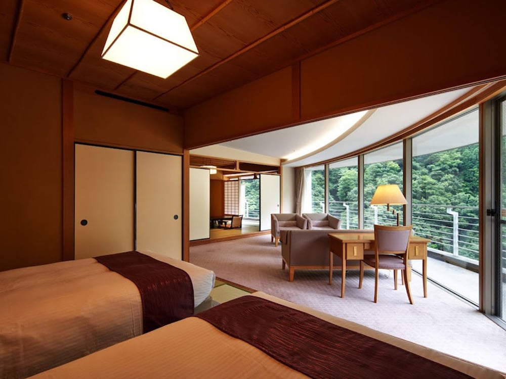 スーペリア ルーム マウンテン ビュー0 | 延対寺荘