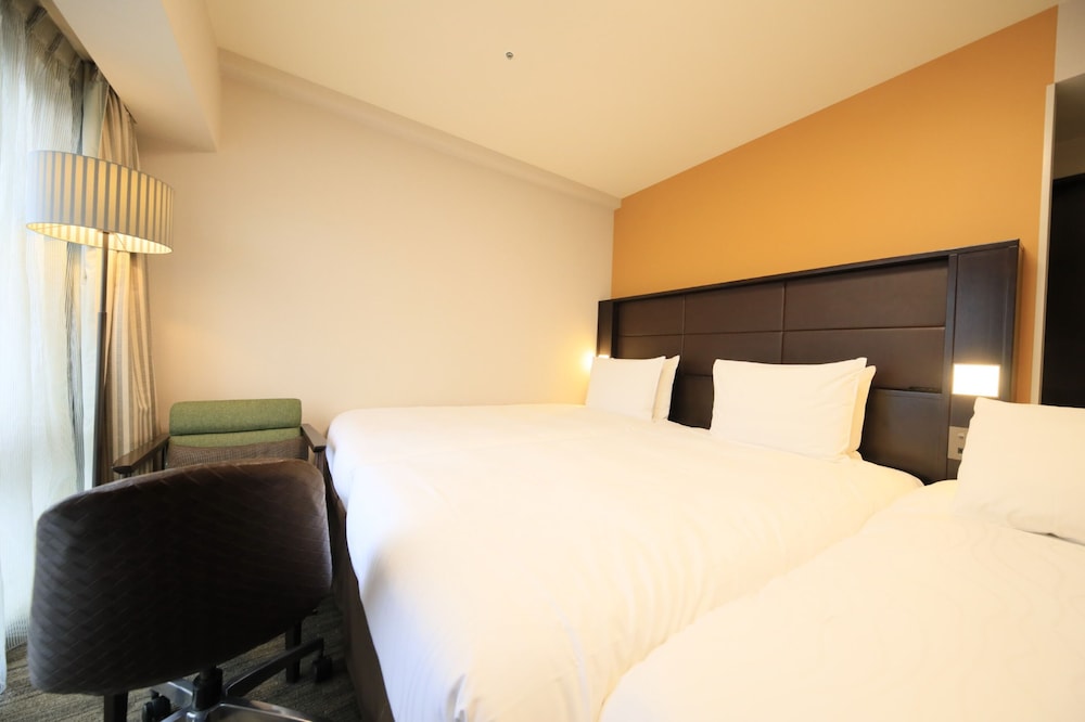 スーペリアツインルーム 禁煙 エキストラベッド付 | リッチモンドホテル なんば大国町