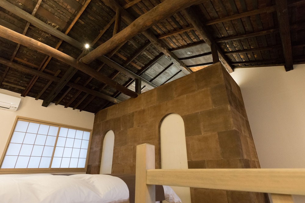 客室1 | 町家 開智かきしぶ庵